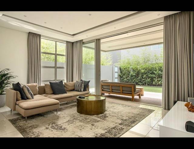 2 BEDROOM TOWNHOUSE FOR SALE IN MORNINGSIDE